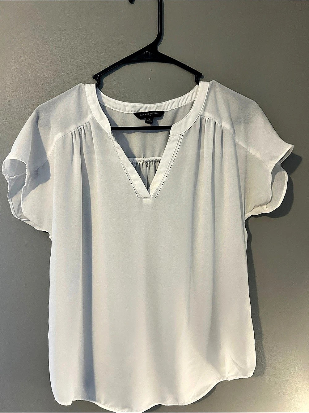 Banana Republic White Blouse Size Small